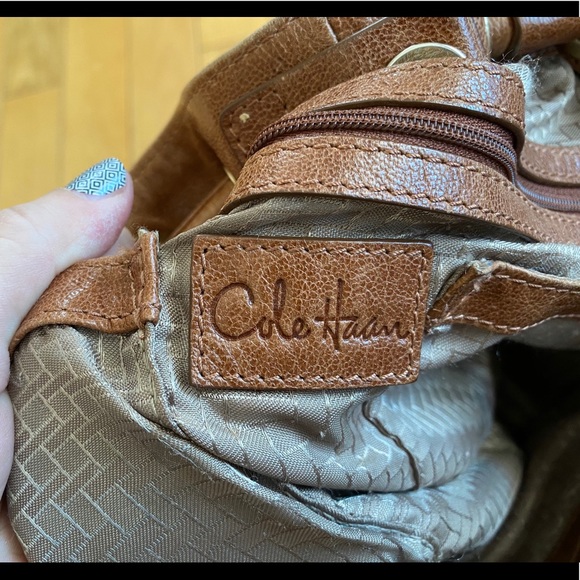 Vintage Cole Haan shoulder bag. - Picture 5 of 6